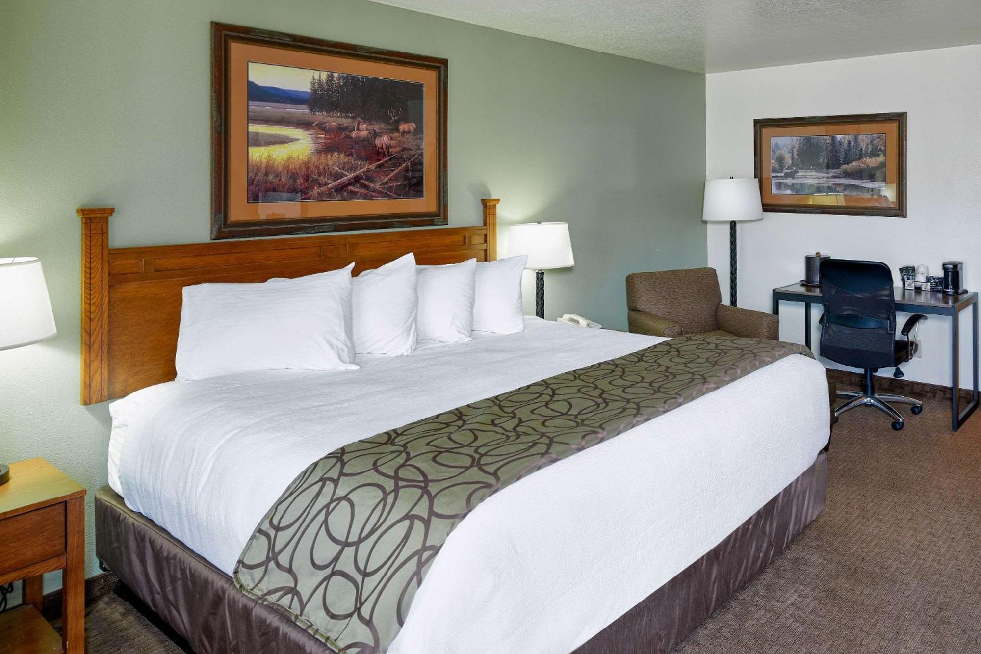 The Ridgeline Hotel At Yellowstone, Ascend Hotel Collection Гардинер Экстерьер фото